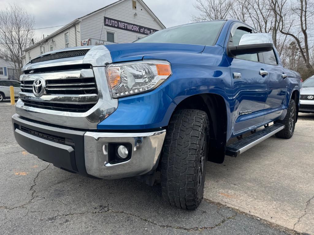 2016 Toyota Tundra SR5 photo