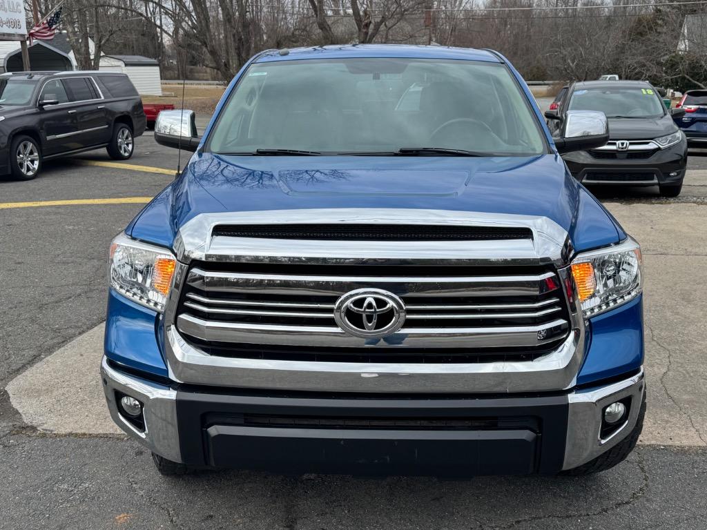 2016 Toyota Tundra SR5 photo