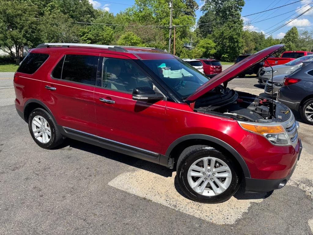 2013 Ford Explorer XLT photo