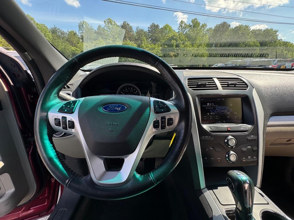 2013 Ford Explorer XLT photo