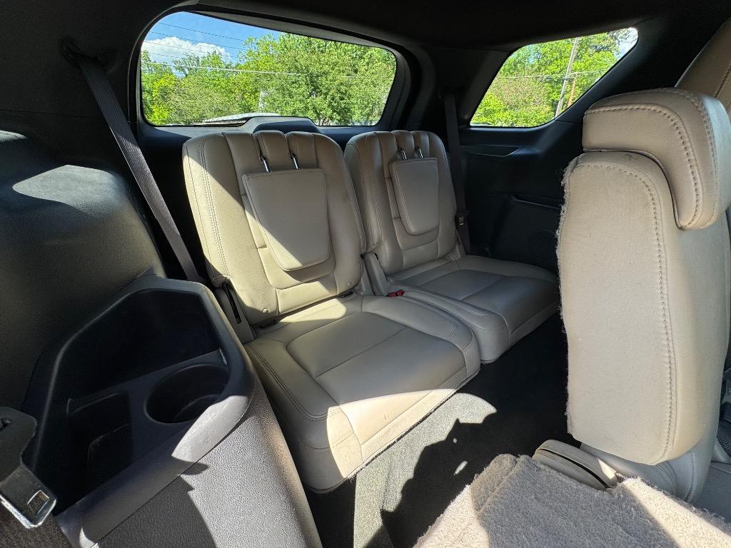 2013 Ford Explorer XLT photo