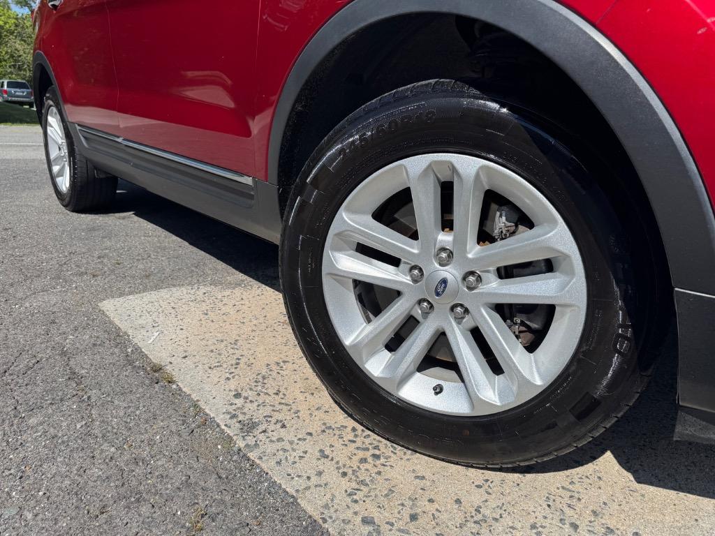 2013 Ford Explorer XLT photo