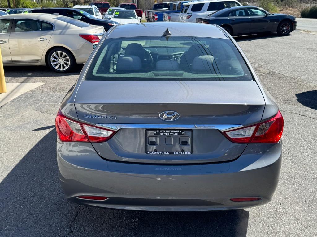2012 Hyundai Sonata GLS photo
