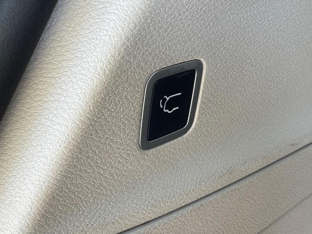 2022 Chrysler Pacifica Touring L photo