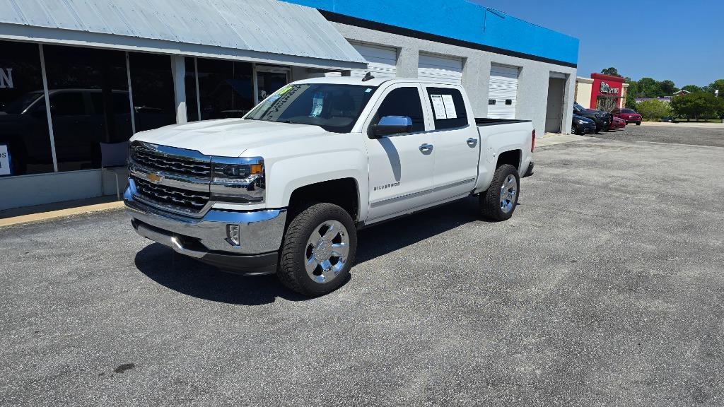 2018 Chevrolet Silverado 1500 - $31,990
