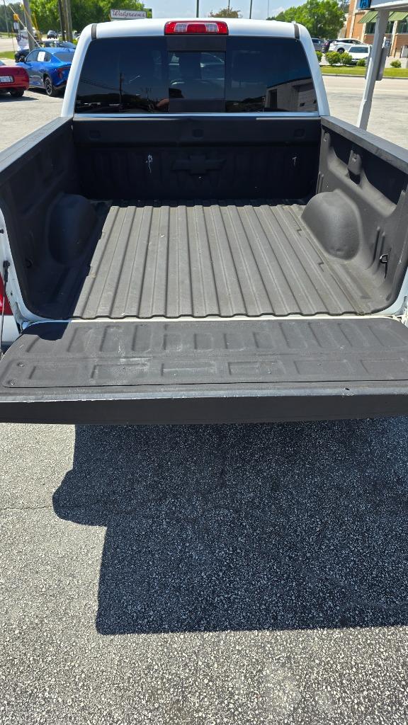 2018 Chevrolet Silverado 1500 - $31,990