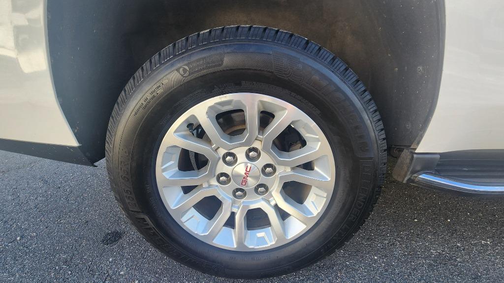 2018 GMC Yukon - $25,990