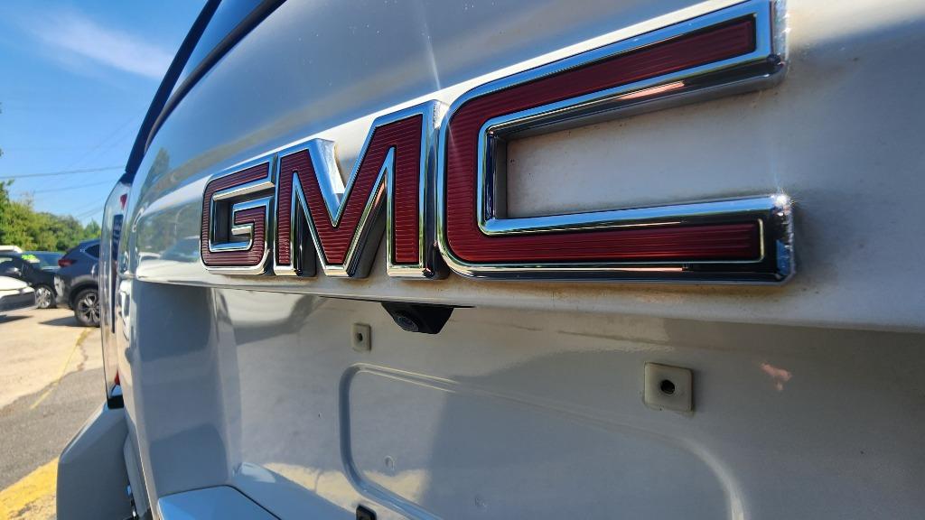 2018 GMC Yukon - $25,990