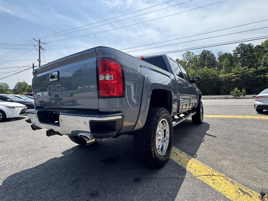 2015 GMC Sierra - $26,990