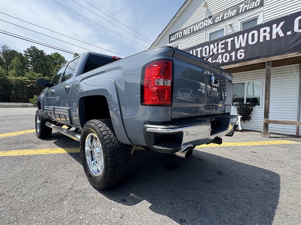 2015 GMC Sierra - $26,990