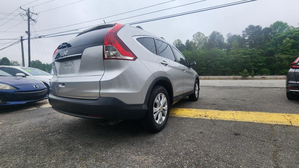 View vehicle photo 5