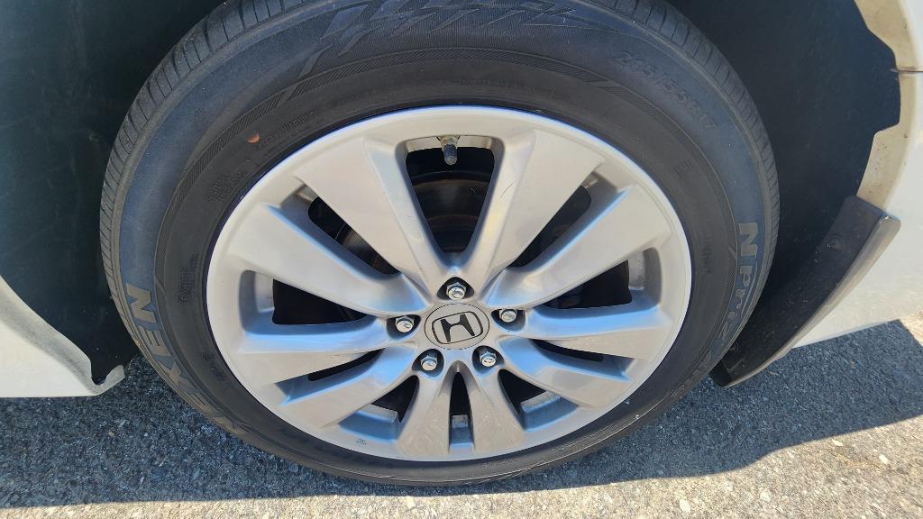 2012 Honda Accord - $11,990