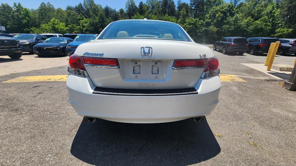2012 Honda Accord - $11,990