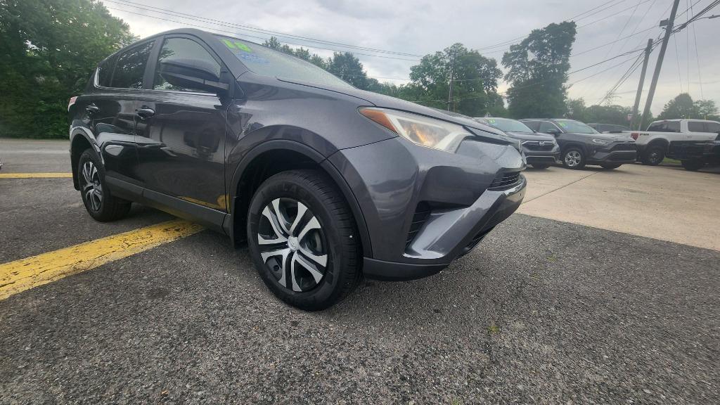 2018 Toyota RAV4 - $20,990