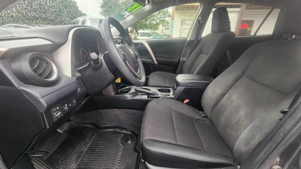 2018 Toyota RAV4 - $20,990