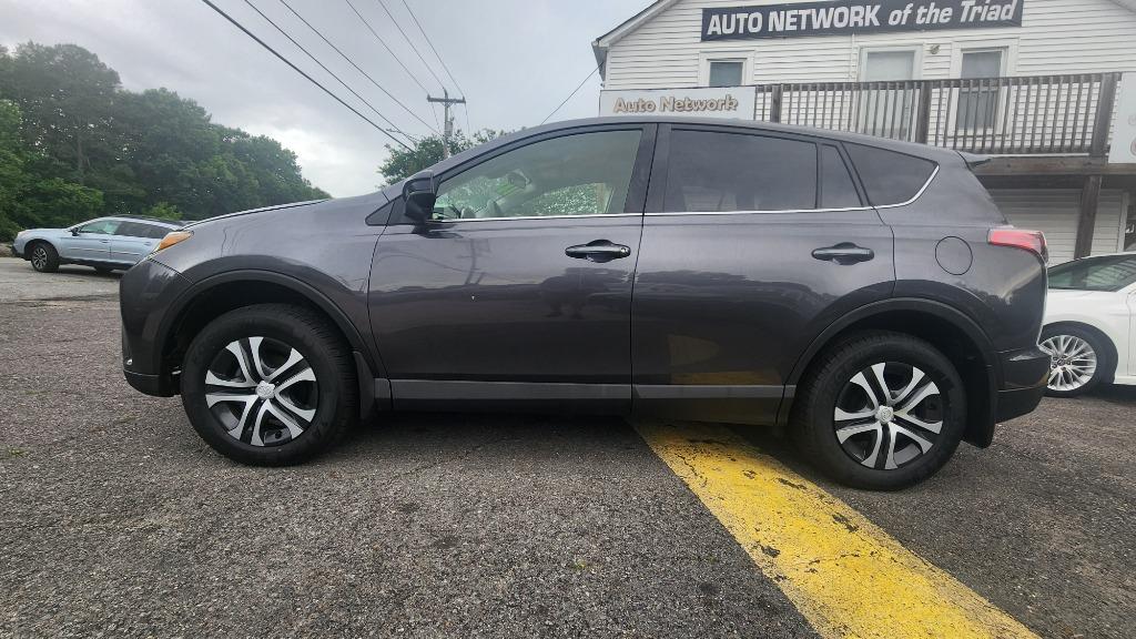 2018 Toyota RAV4 - $20,990