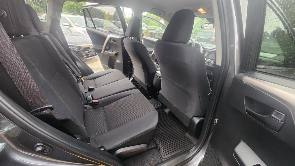 2018 Toyota RAV4 - $20,990