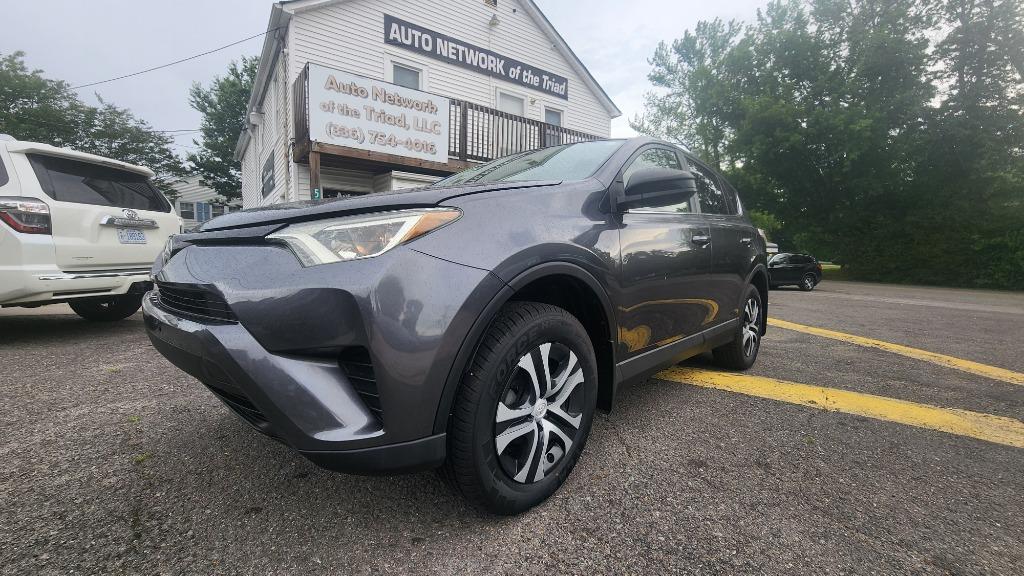 2018 Toyota RAV4 - $20,990