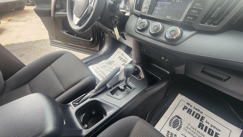 2018 Toyota RAV4 - $20,990