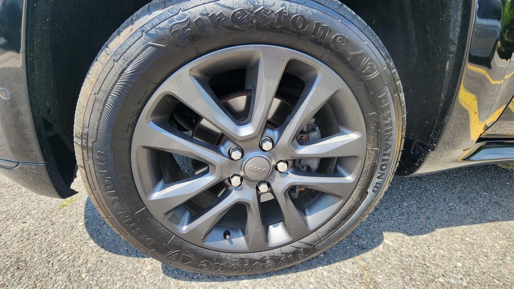 2019 Jeep Cherokee - $20,990