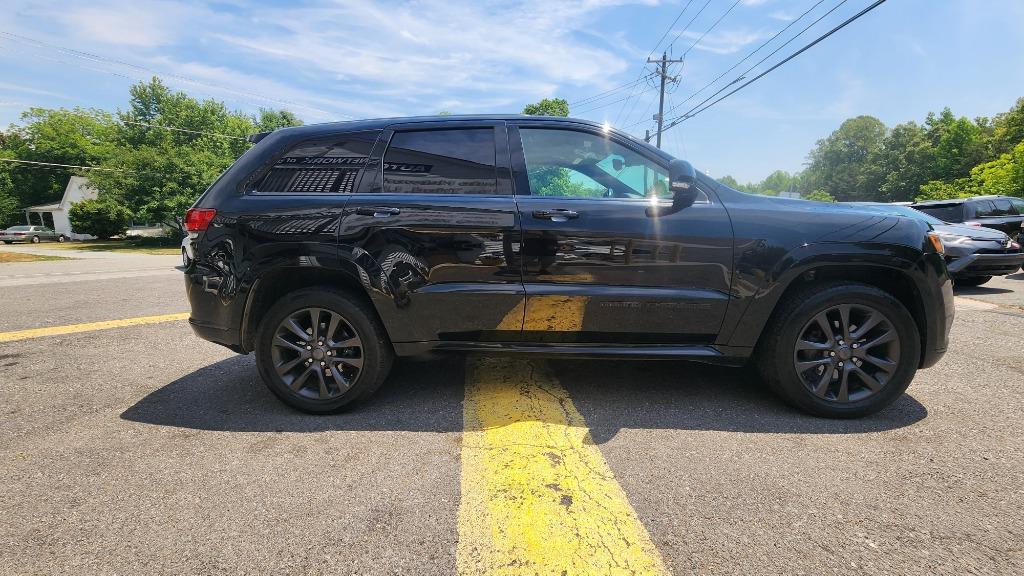 2019 Jeep Cherokee - $20,990