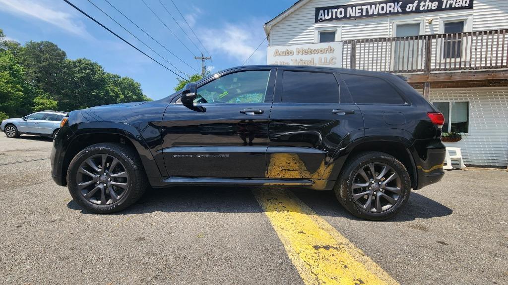 2019 Jeep Cherokee - $20,990