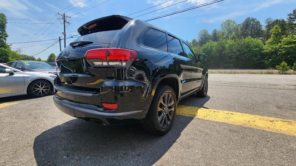 2019 Jeep Cherokee - $20,990