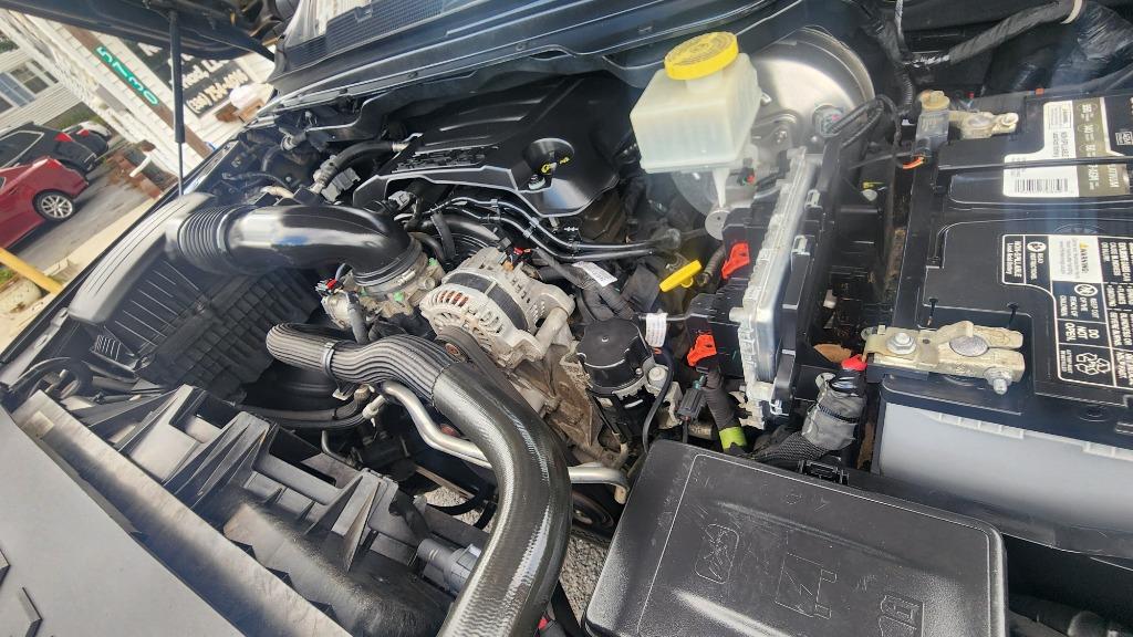 2019 Ram 1500 - $31,990