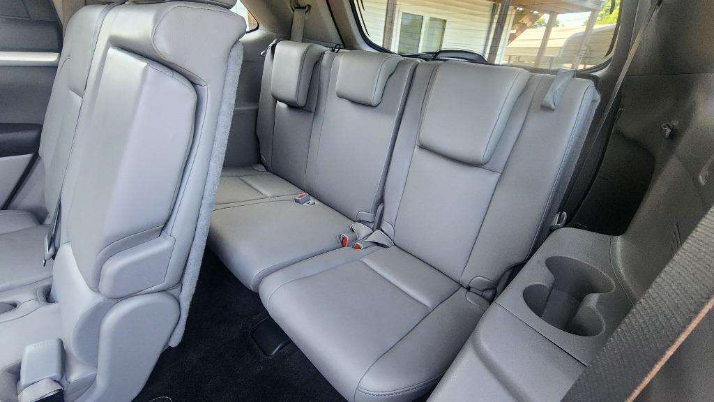 2019 Toyota Highlander - $24,490