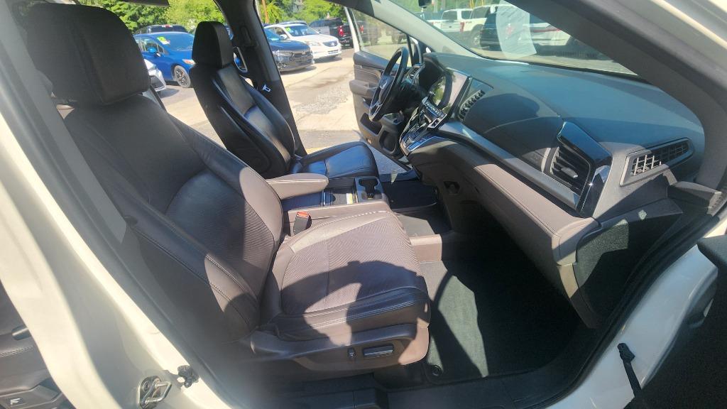 2019 Honda Odyssey - $25,990