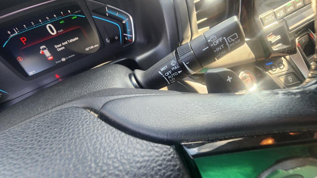 2019 Honda Odyssey - $25,990