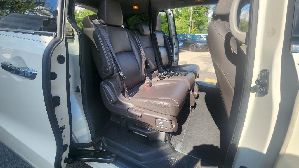 2019 Honda Odyssey - $25,990