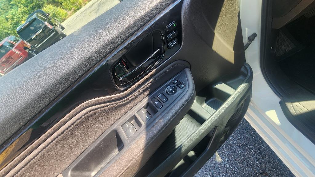 2019 Honda Odyssey - $25,990
