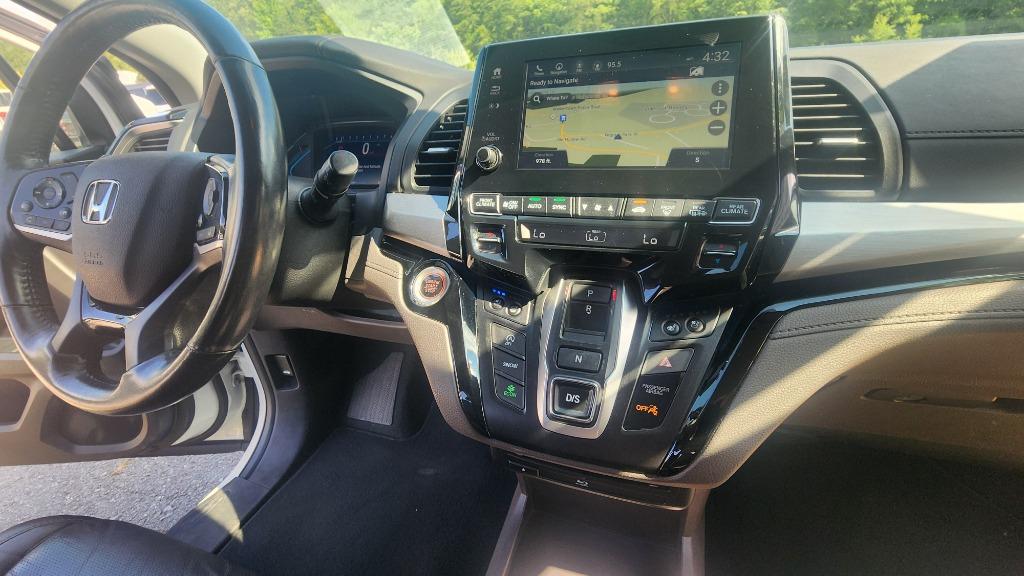 2019 Honda Odyssey - $25,990