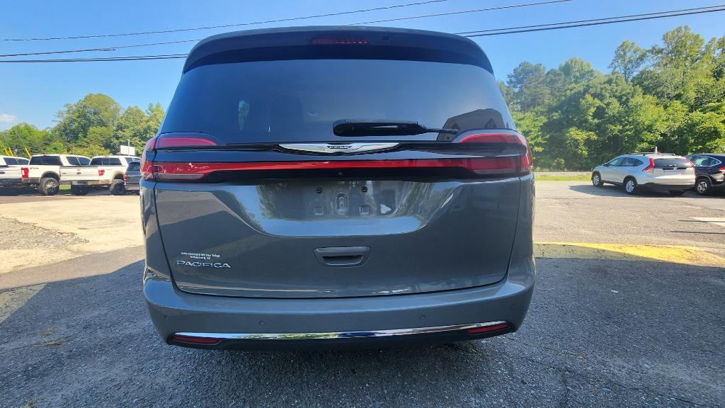 2022 Chrysler Pacifica - $19,990