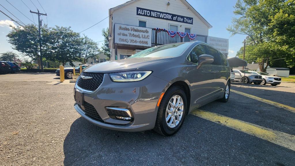 2022 Chrysler Pacifica - $19,990