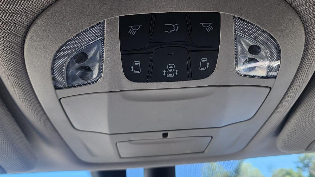 2022 Chrysler Pacifica - $19,990