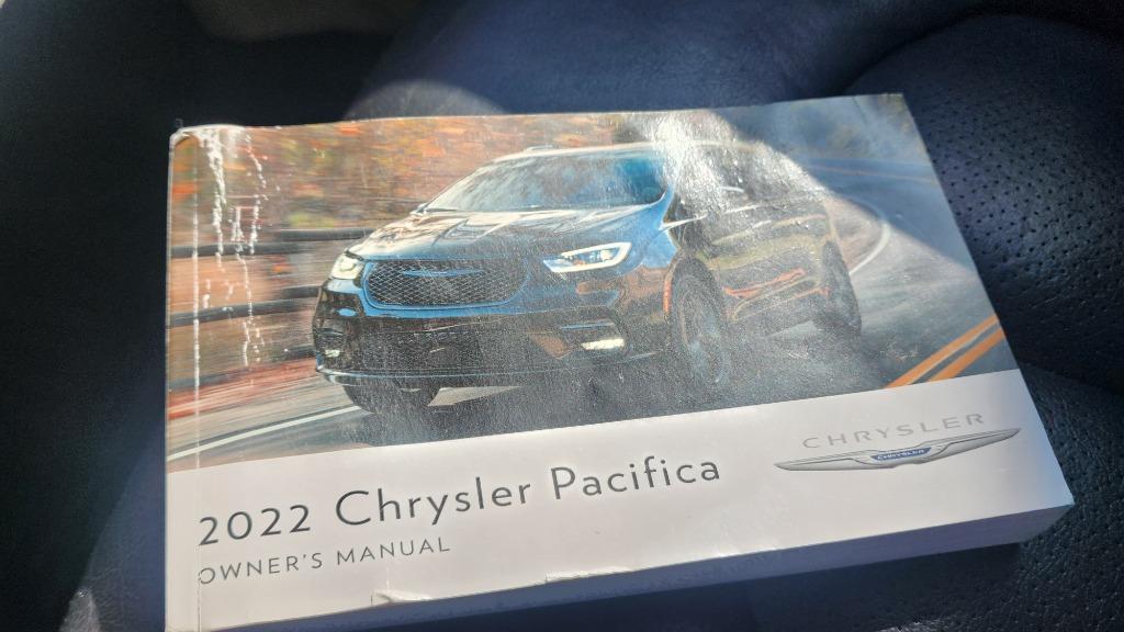 2022 Chrysler Pacifica - $19,990