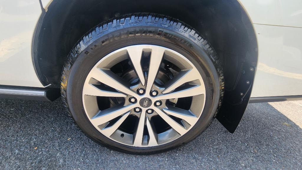 2021 Ford Expedition - $29,990