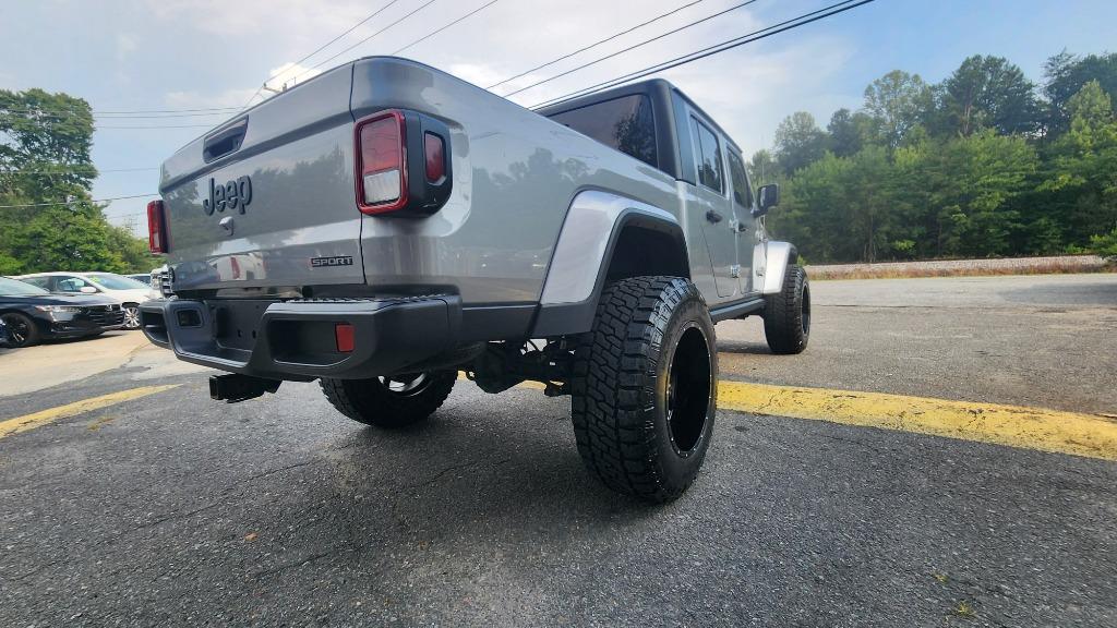 2021 Jeep Gladiator - $30,990