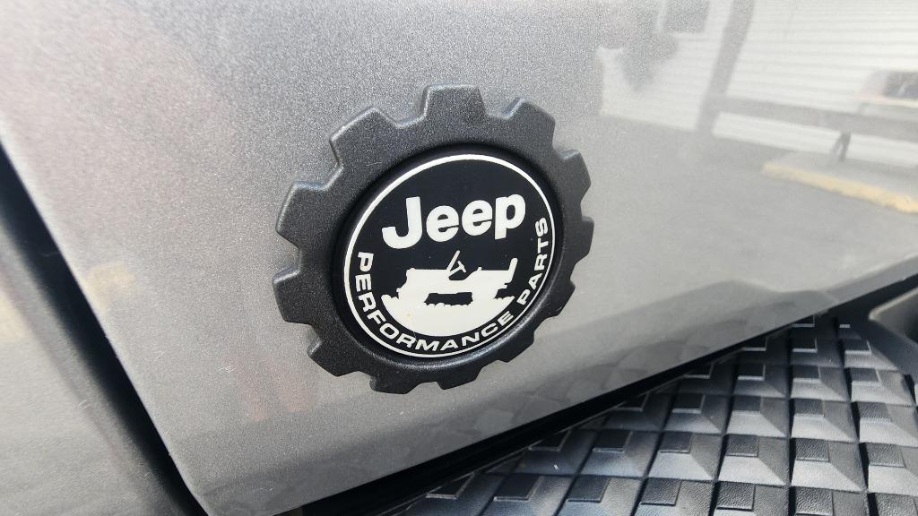 2021 Jeep Gladiator - $30,990