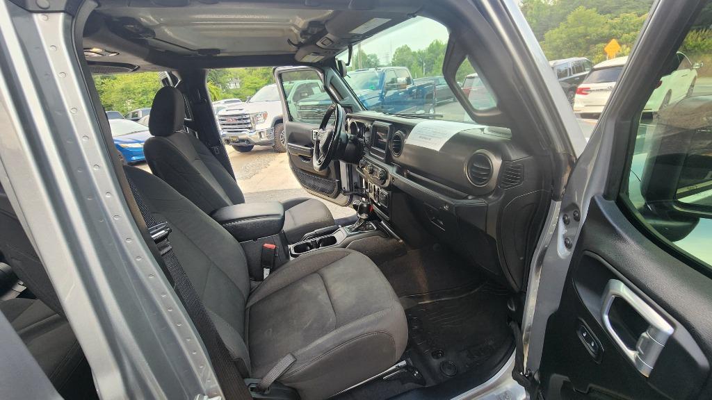 2021 Jeep Gladiator - $30,990