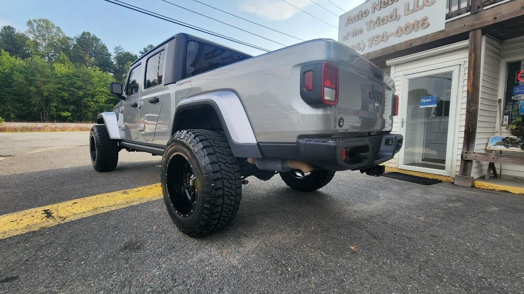 2021 Jeep Gladiator - $30,990