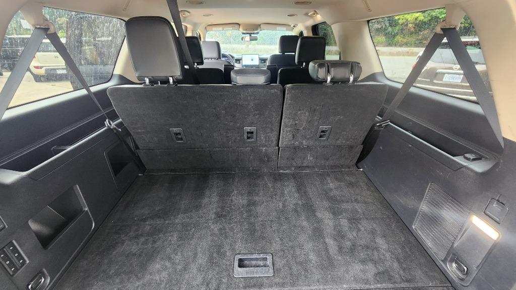 2022 Ford Expedition - $32,990