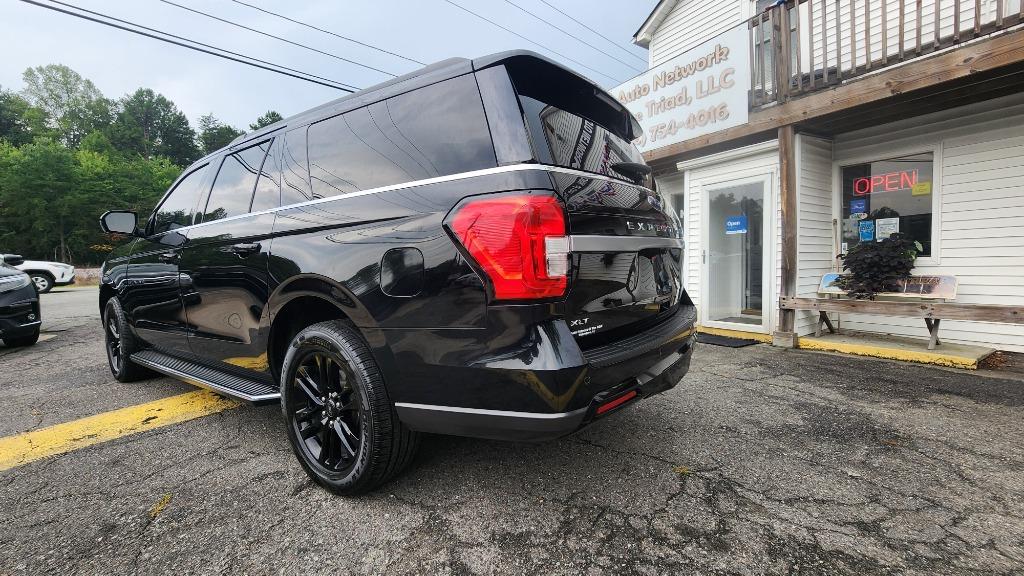 2022 Ford Expedition - $32,990