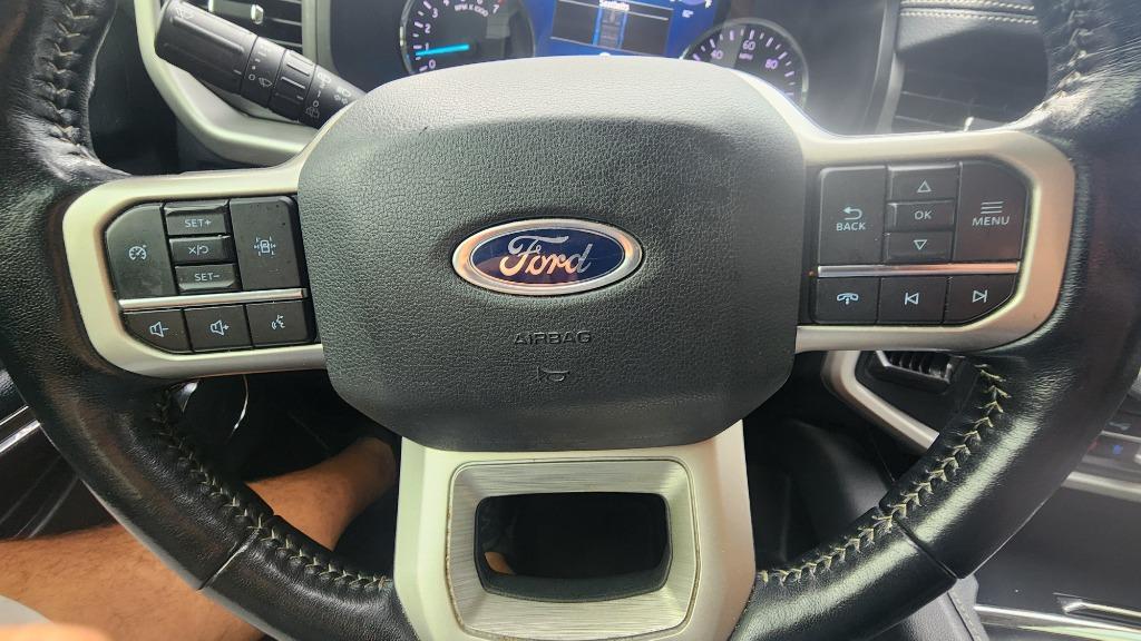 2022 Ford Expedition - $32,990