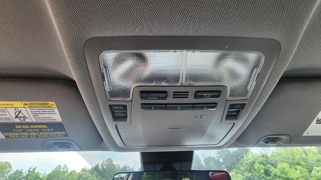 2019 Toyota Highlander - $27,990