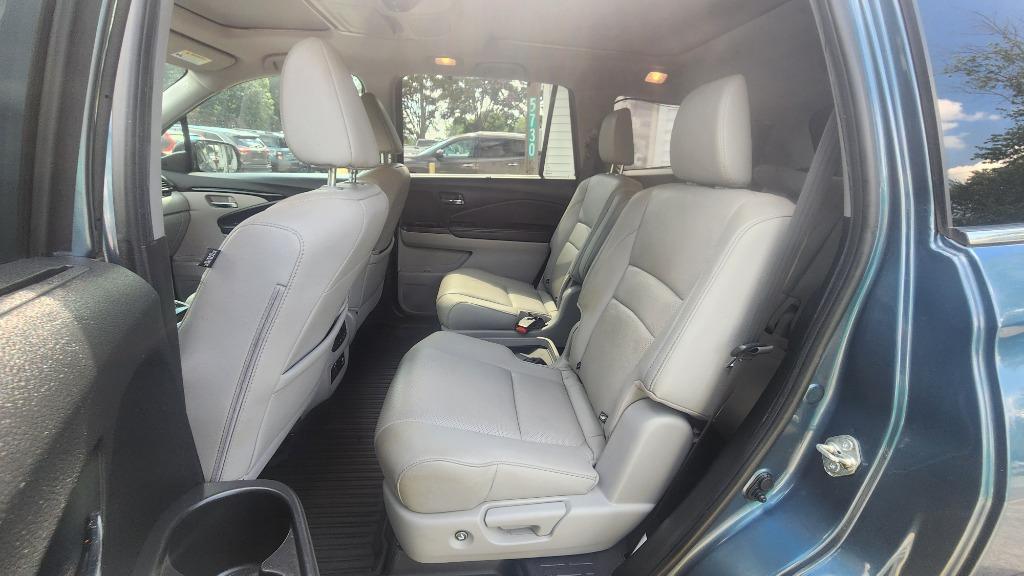 2021 Honda Pilot - $22,990