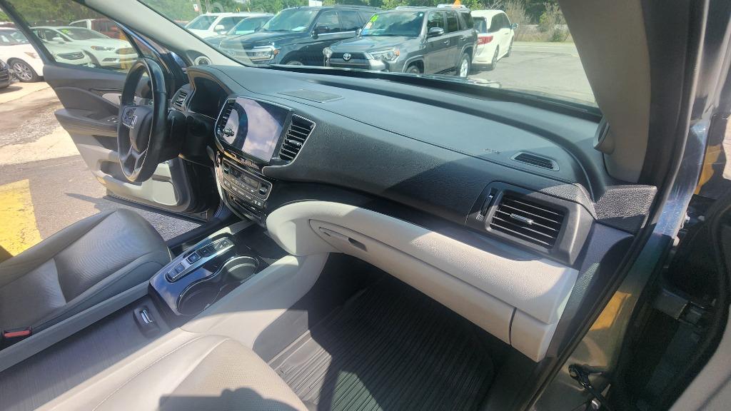 2021 Honda Pilot - $22,990