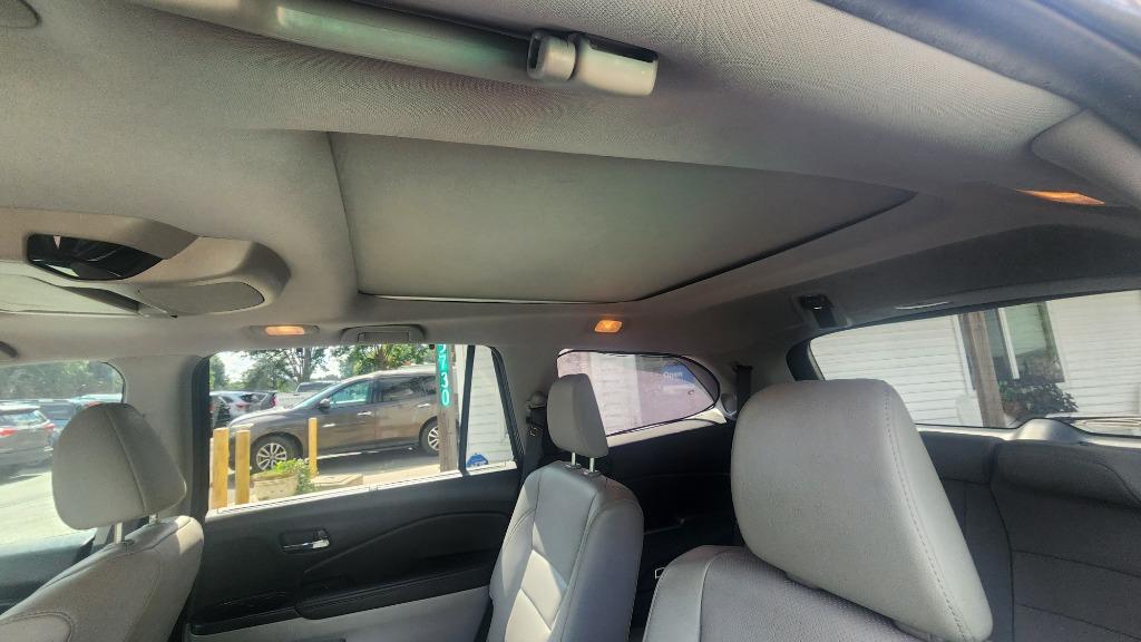 2021 Honda Pilot - $22,990
